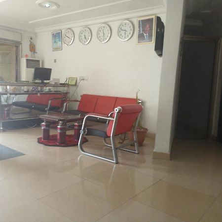 Flamingo Hotel Festac Town Zewnętrze zdjęcie