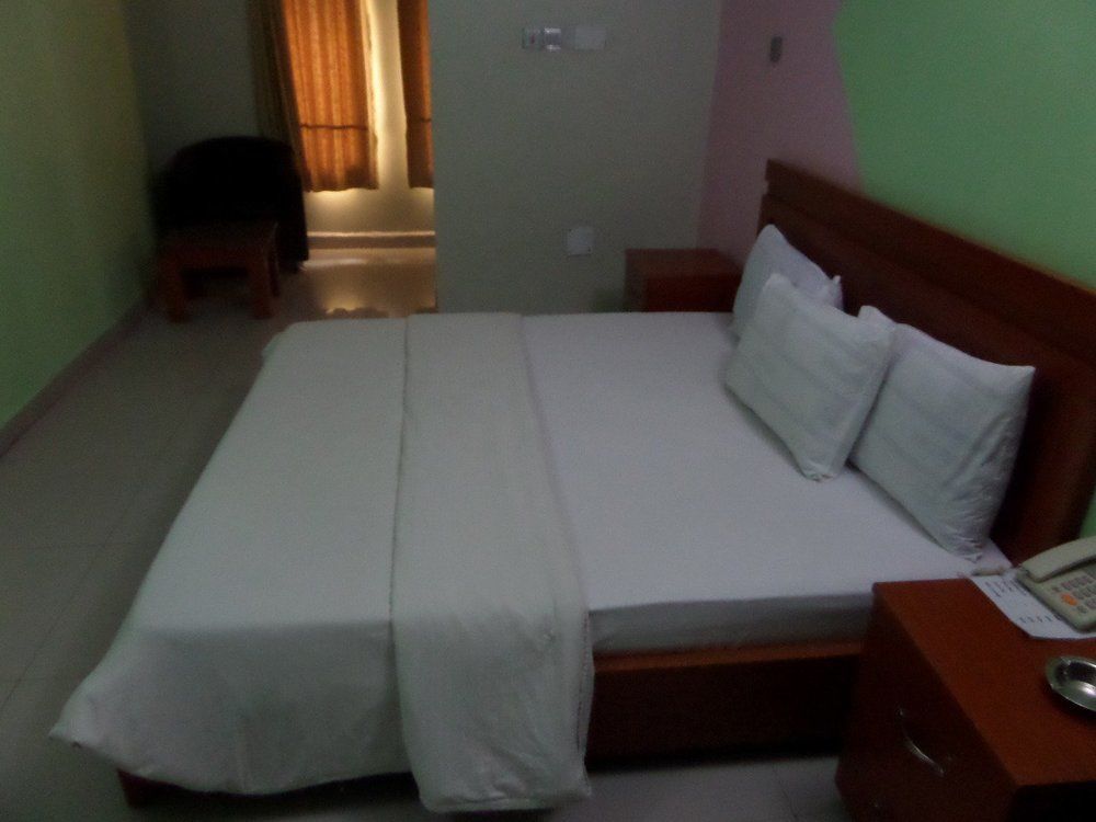 Flamingo Hotel Festac Town Zewnętrze zdjęcie